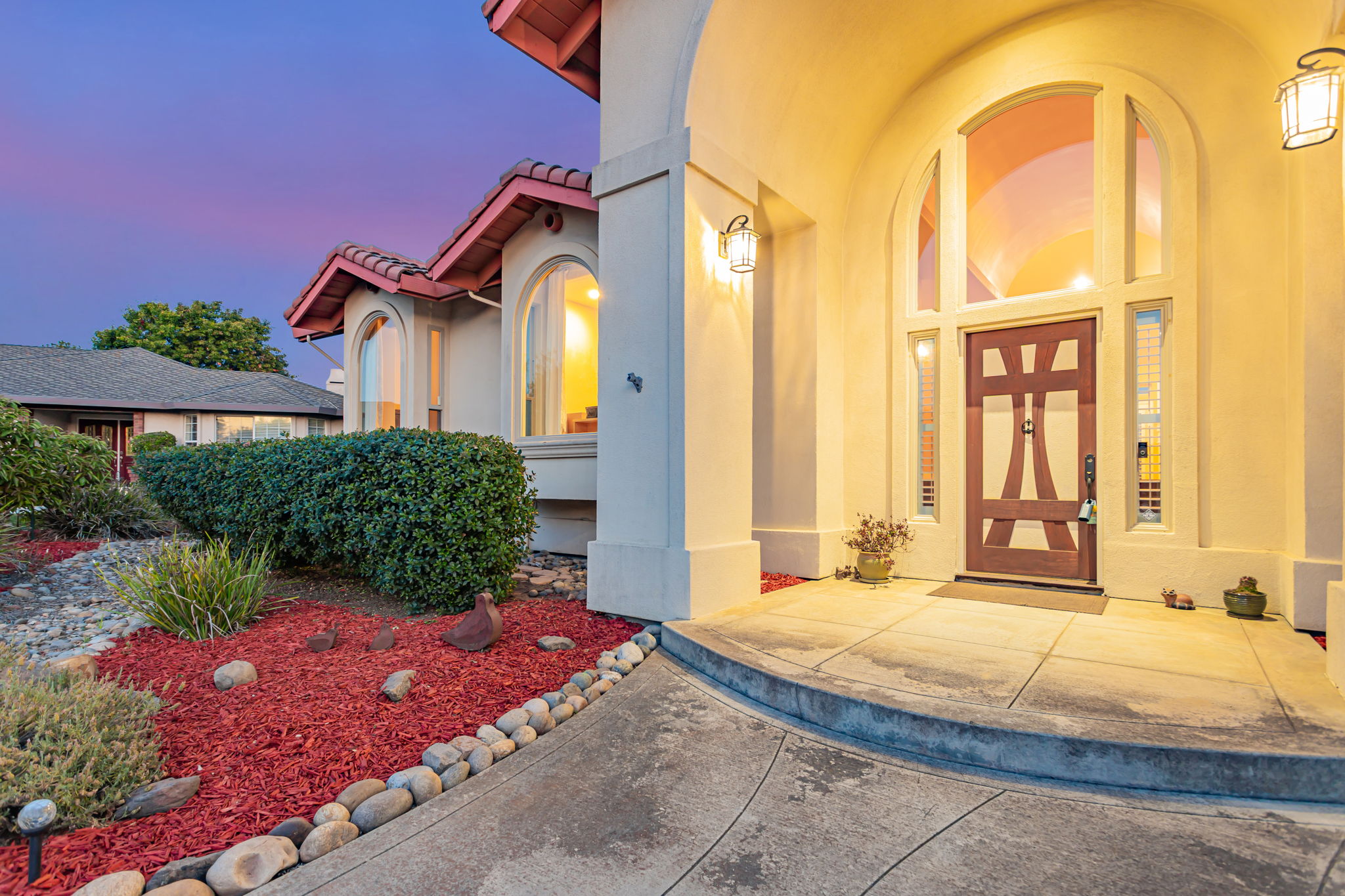 063_TWILIGHT_ 50 Schmidt Ct_