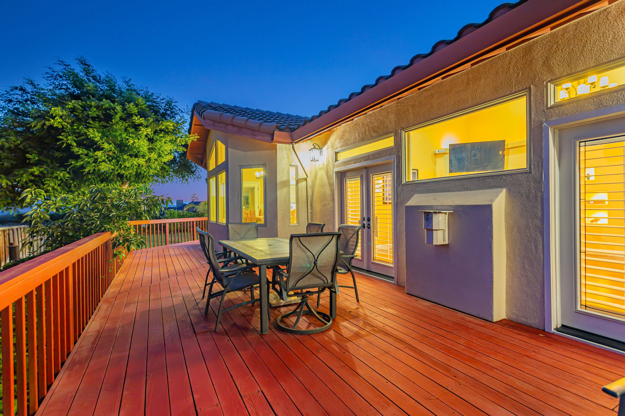 076_TWILIGHT_ 50 Schmidt Ct_