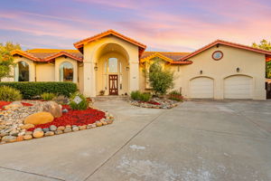 002_TWILIGHT_ 50 Schmidt Ct_