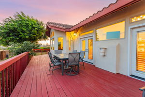 049_TWILIGHT_ 50 Schmidt Ct_