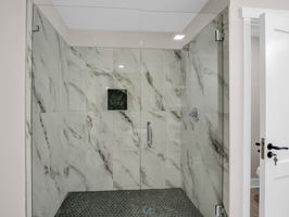  Photo 51