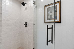  Photo 51