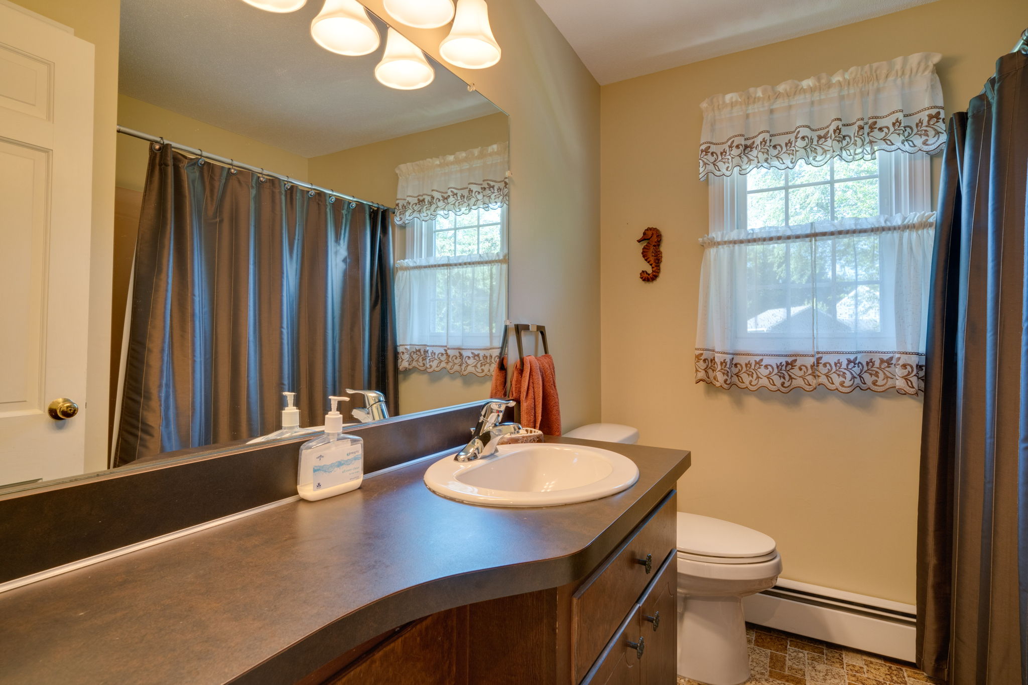  50 Valley Dr, Berlin, CT 06037, US Photo 28