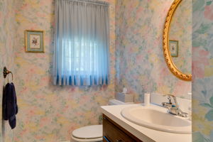  50 Valley Dr, Berlin, CT 06037, US Photo 11