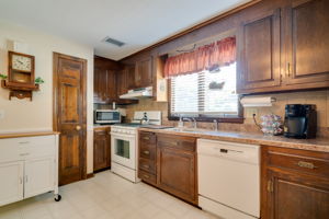  50 Valley Dr, Berlin, CT 06037, US Photo 12