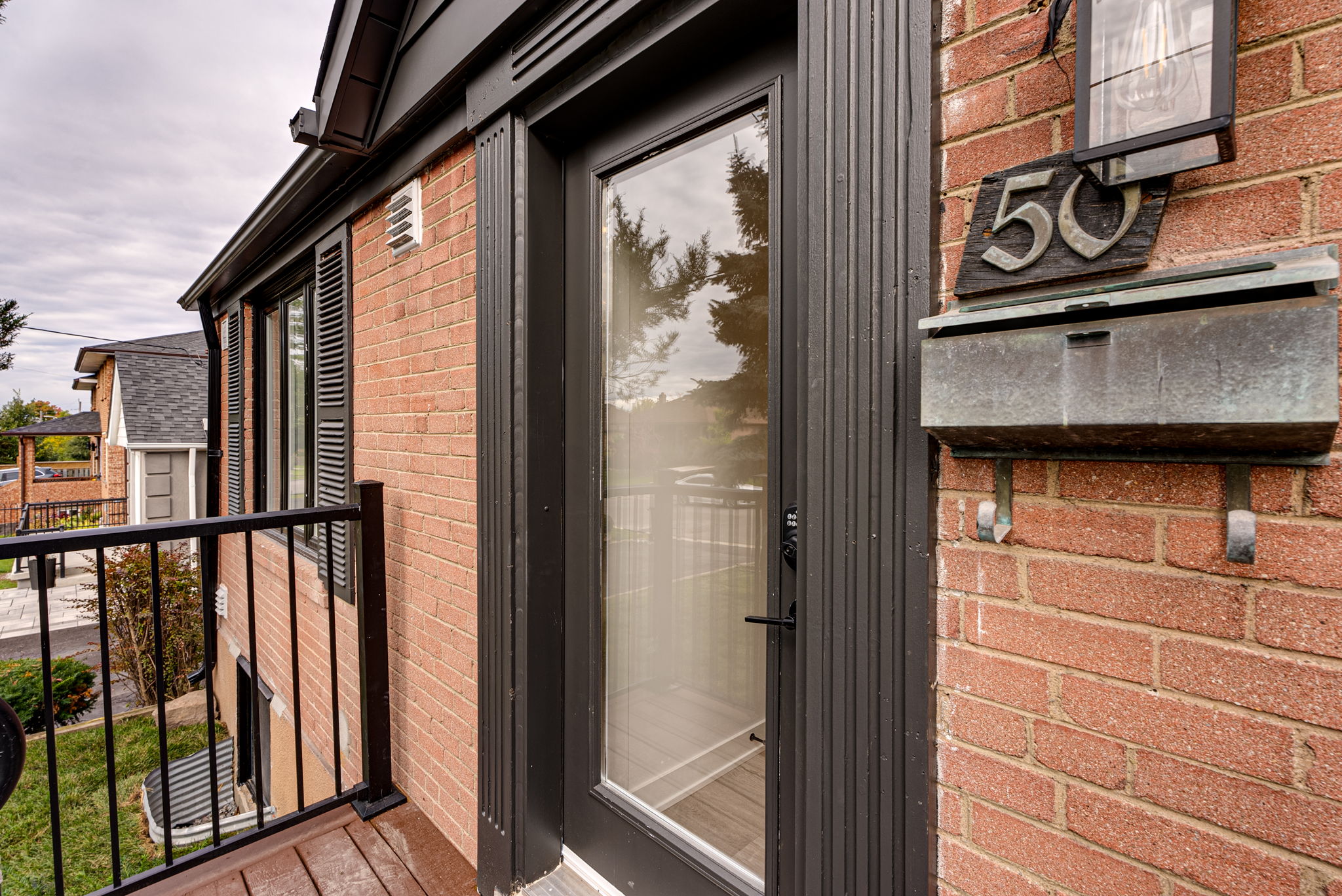 50 William Cragg Dr Toronto, ON M3M 1V1