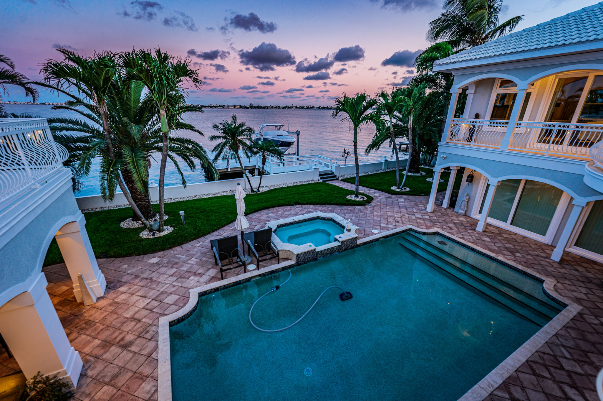 Balcony View10
