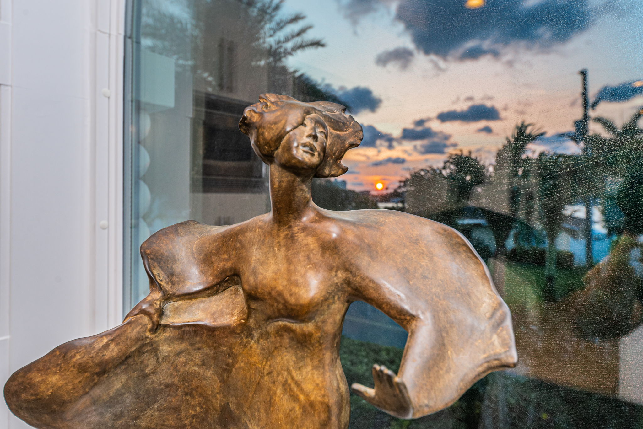 Kitchen Sunset View2
