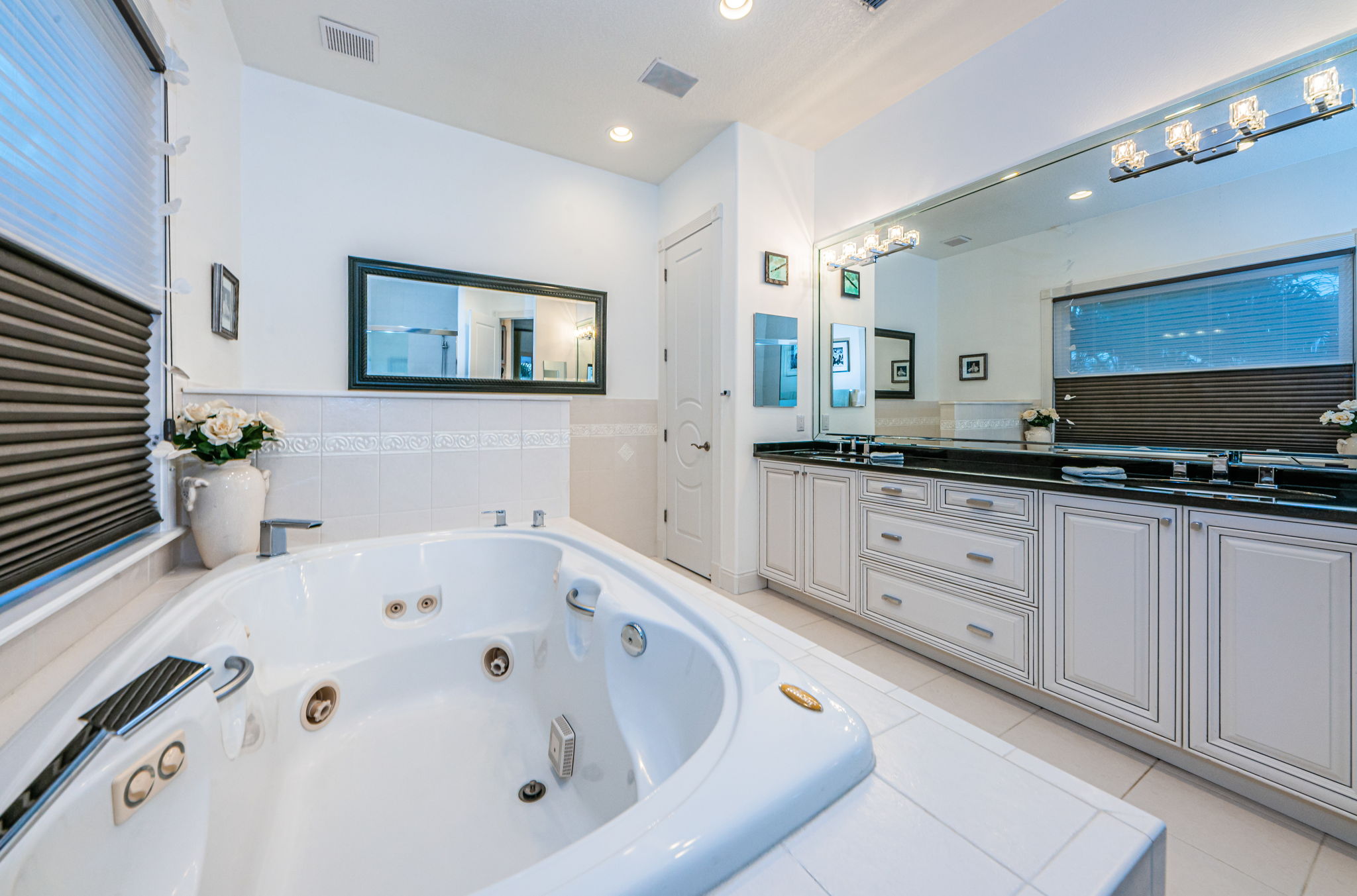 Master Bathroom1f