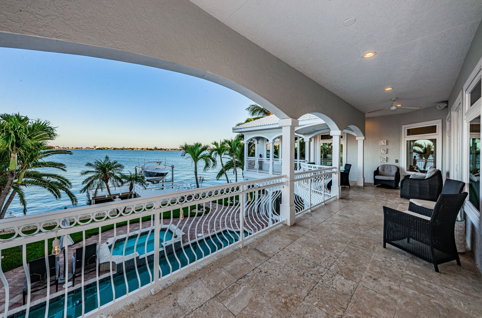 Balcony6