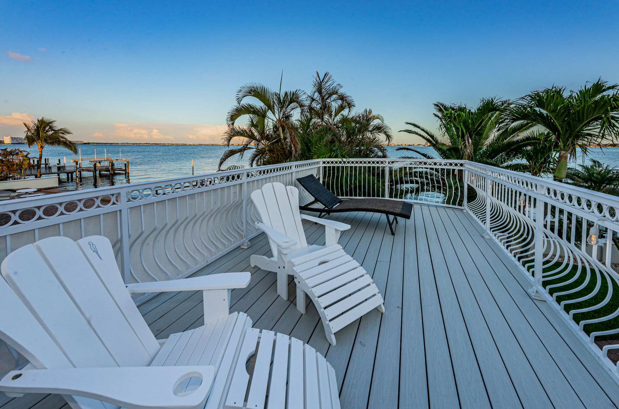 Sundeck Balcony2