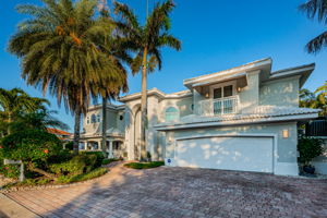 Front Exterior5-2