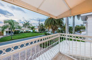 Bedroom3 Balcony