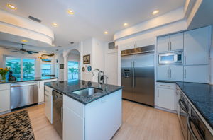 Kitchen10-2
