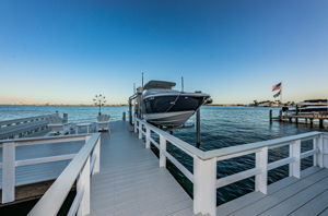 Dock2