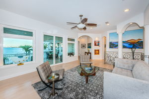 Living Room2-3