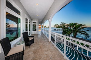 Balcony2