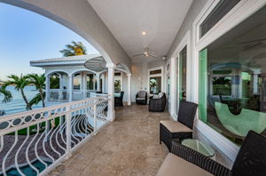 Balcony4