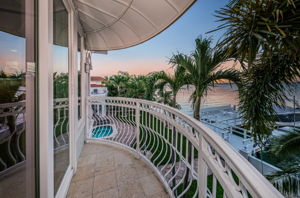 Master Bedroom Balcony