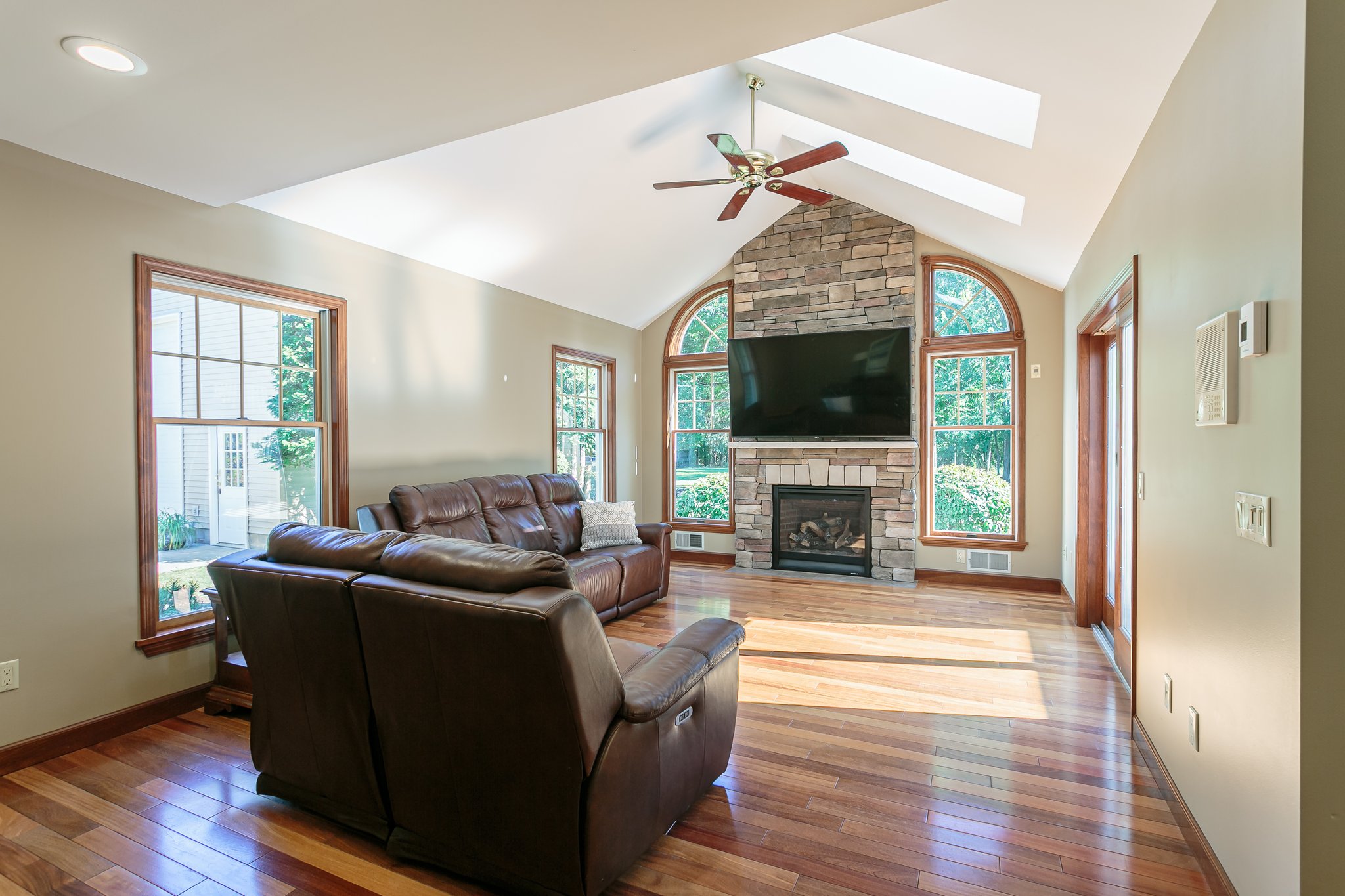 500 Berg Rd, Ontario, NY 14519, USA Photo 5