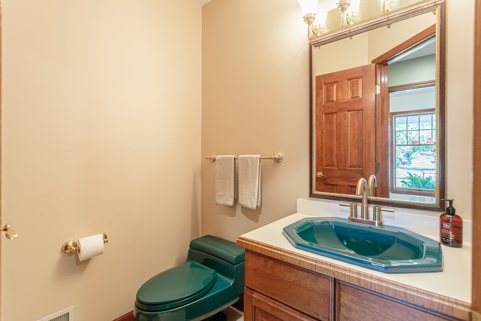 500 Berg Rd, Ontario, NY 14519, USA Photo 3