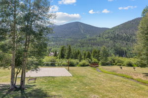 Photo 33