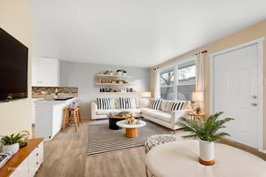 DSC_3921 virtually staged.jpeg