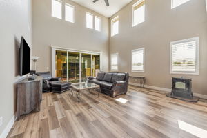 011_500 Chase Ct  