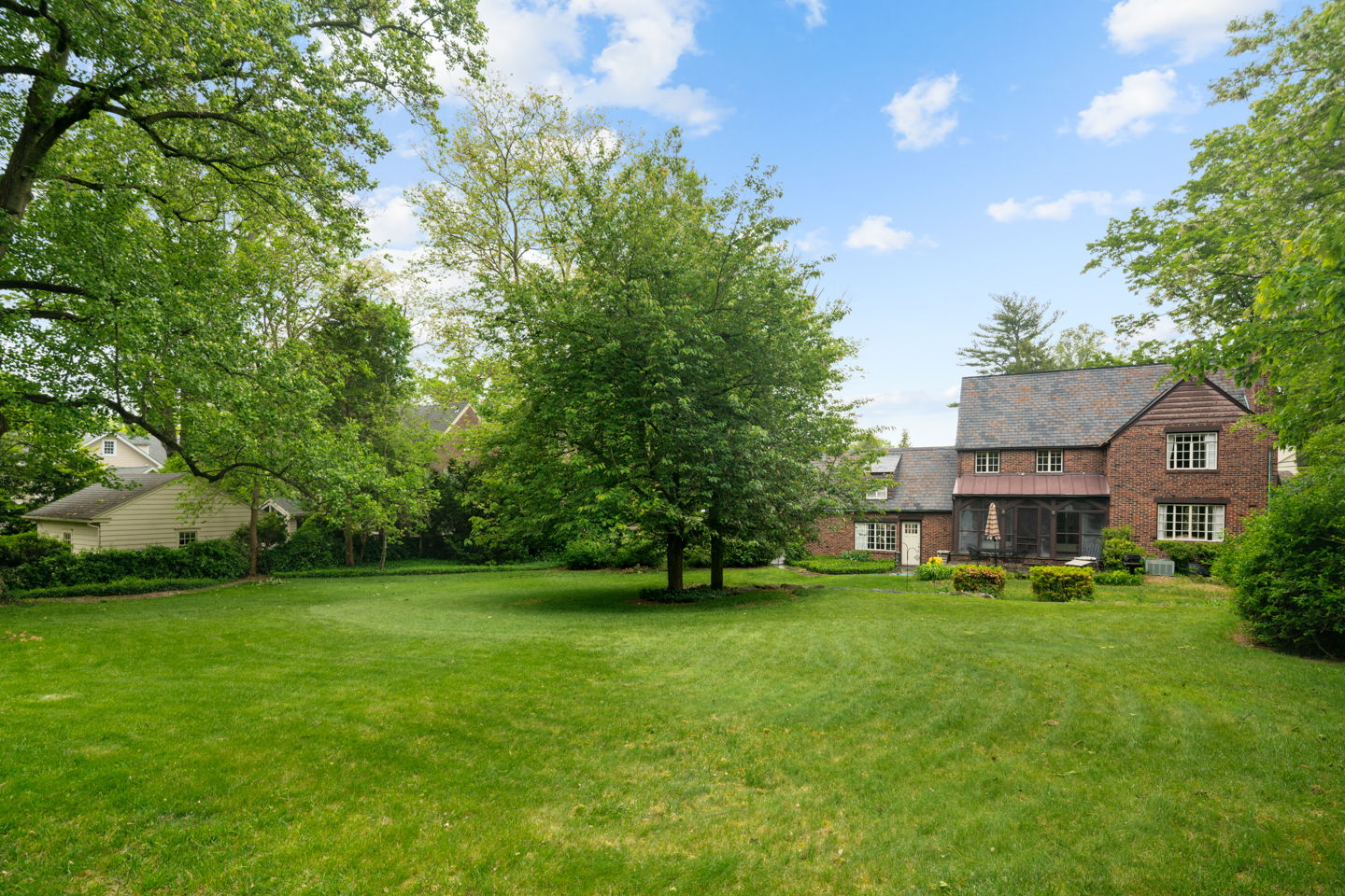 500 Chews Landing Rd, Haddonfield, NJ 08033 PLUSH Image Corporation