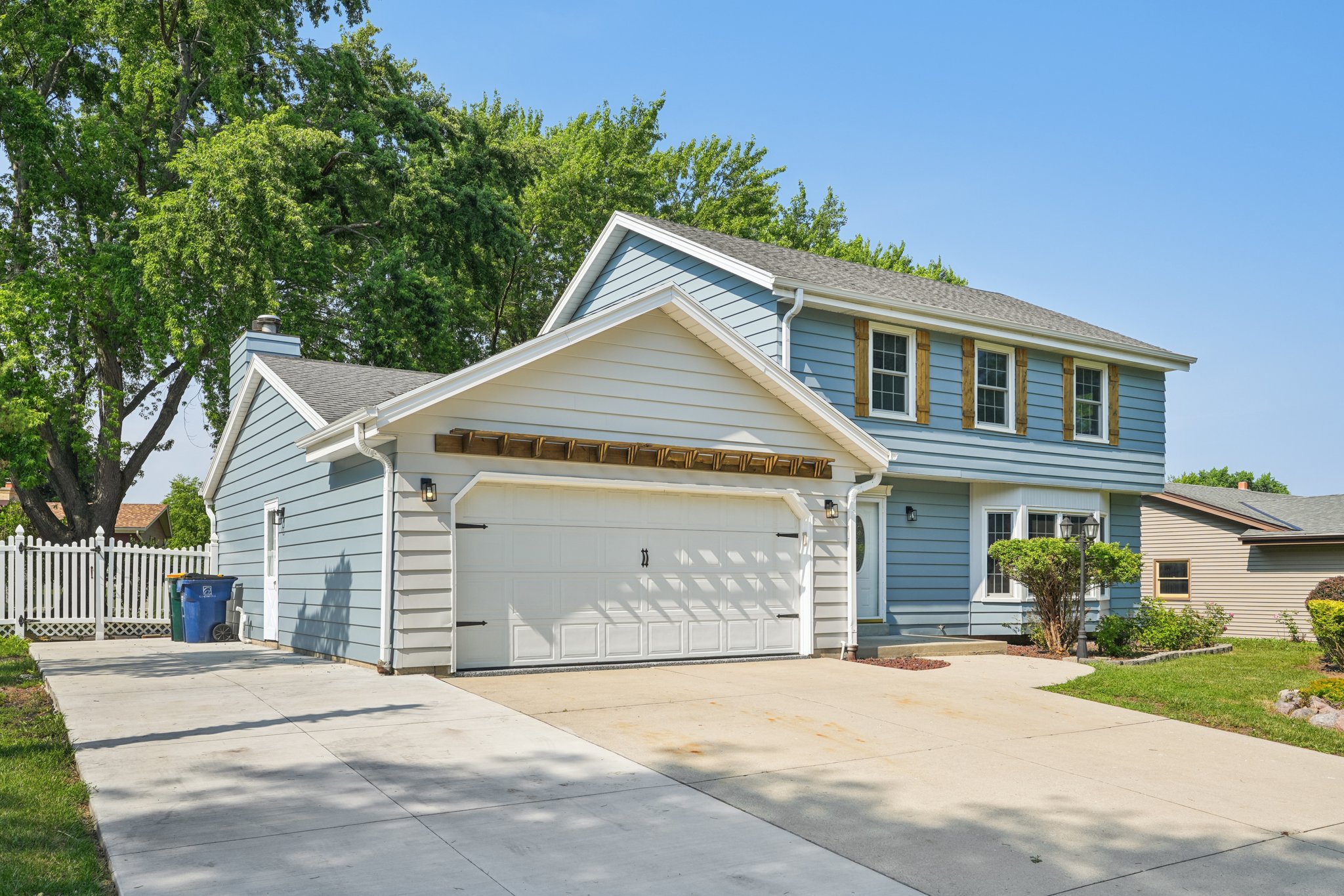 E Arthur Dr-S0807-007.jpg