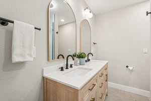 E Arthur Dr-S0807-054.jpg