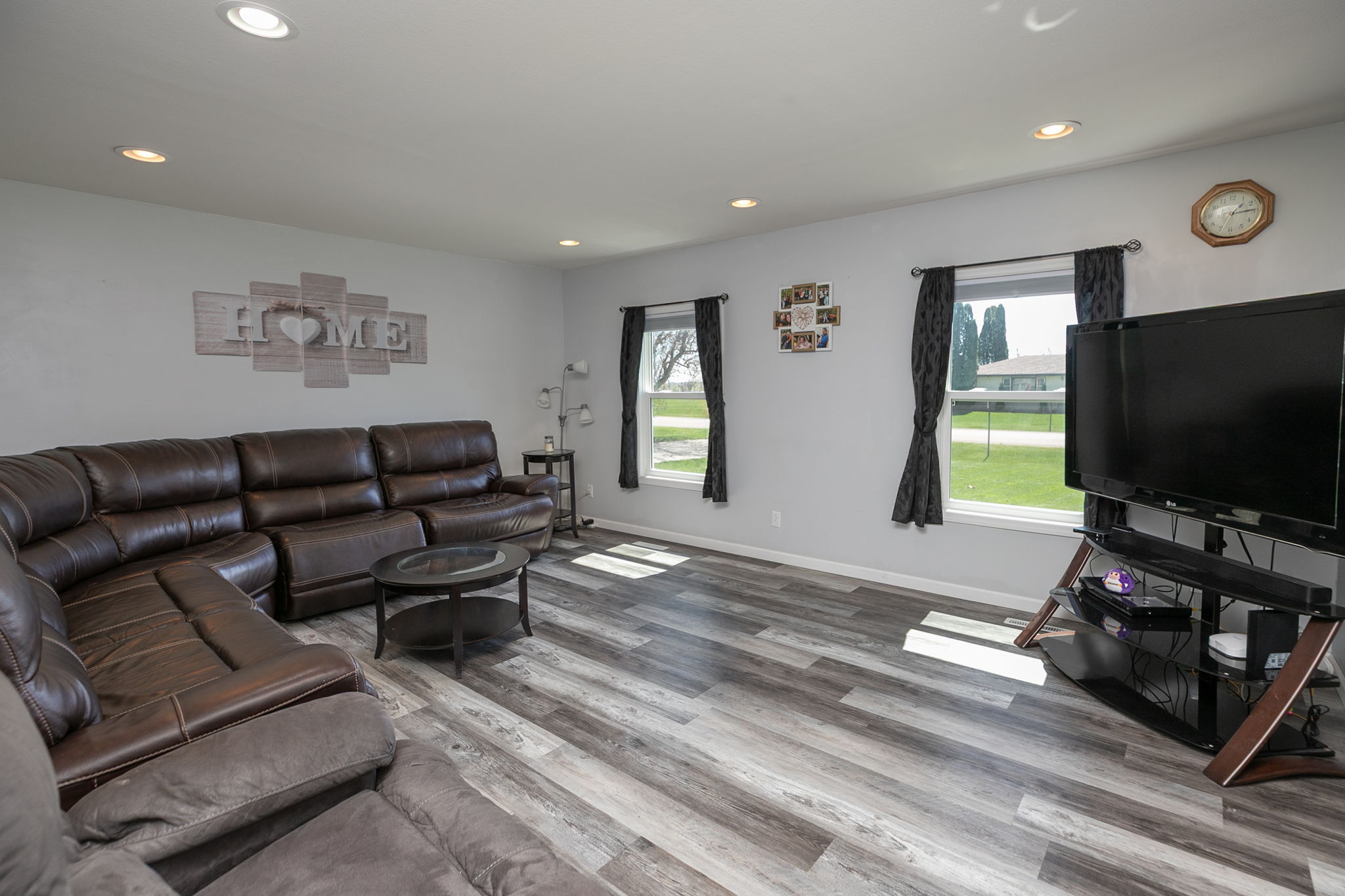 10-Living Room