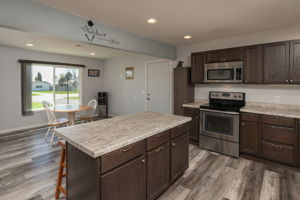 09-Kitchen