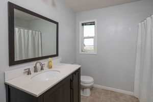22-Bathroom Upper
