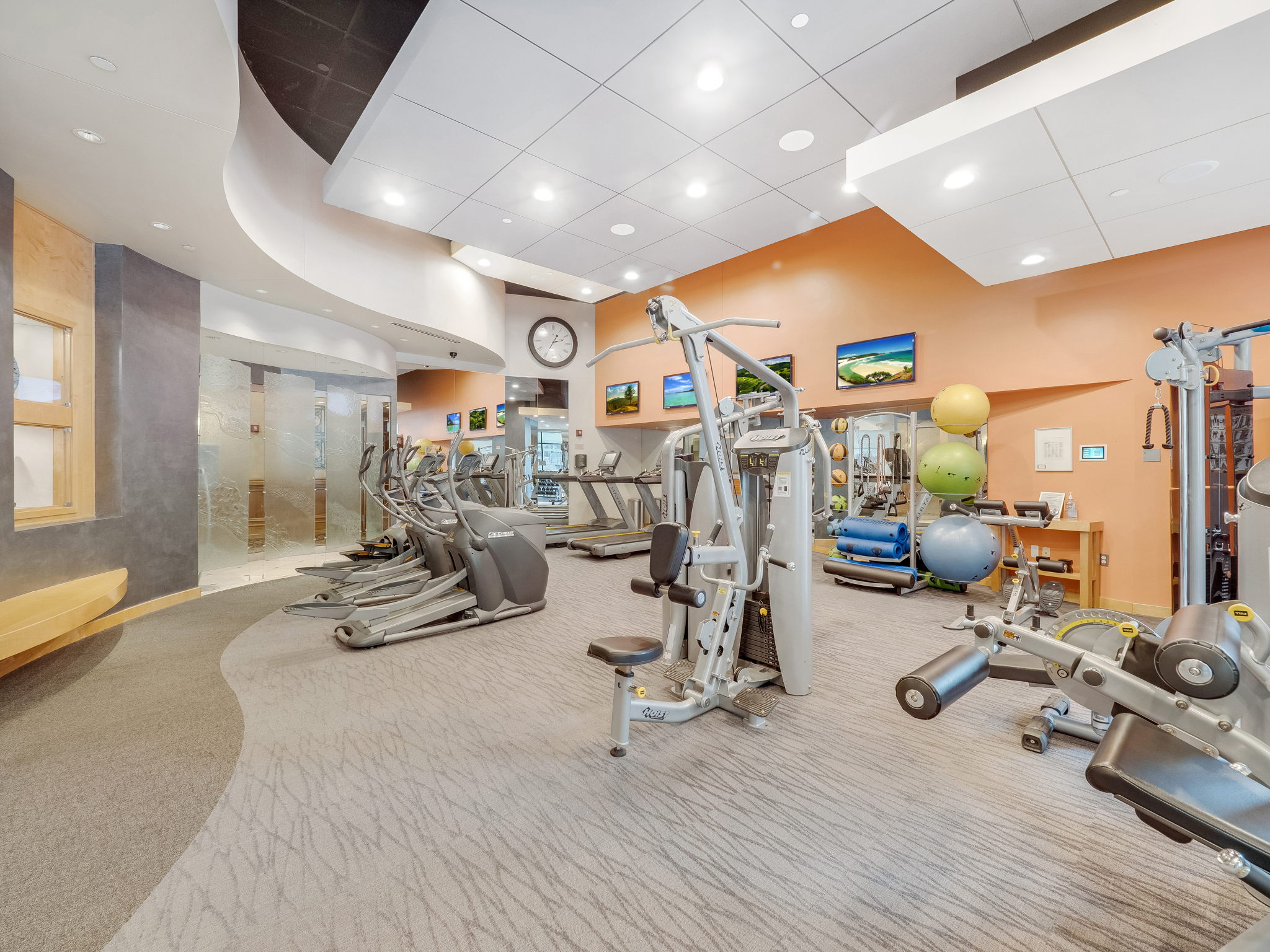 500 E Grant St, Minneapolis, MN 55404, USA Photo 24