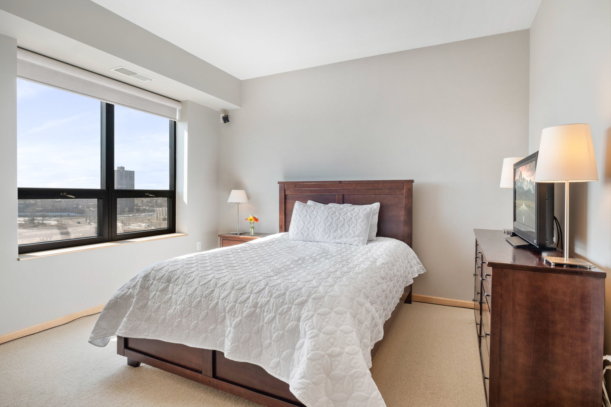 500 E Grant St, Minneapolis, MN 55404, USA Photo 13