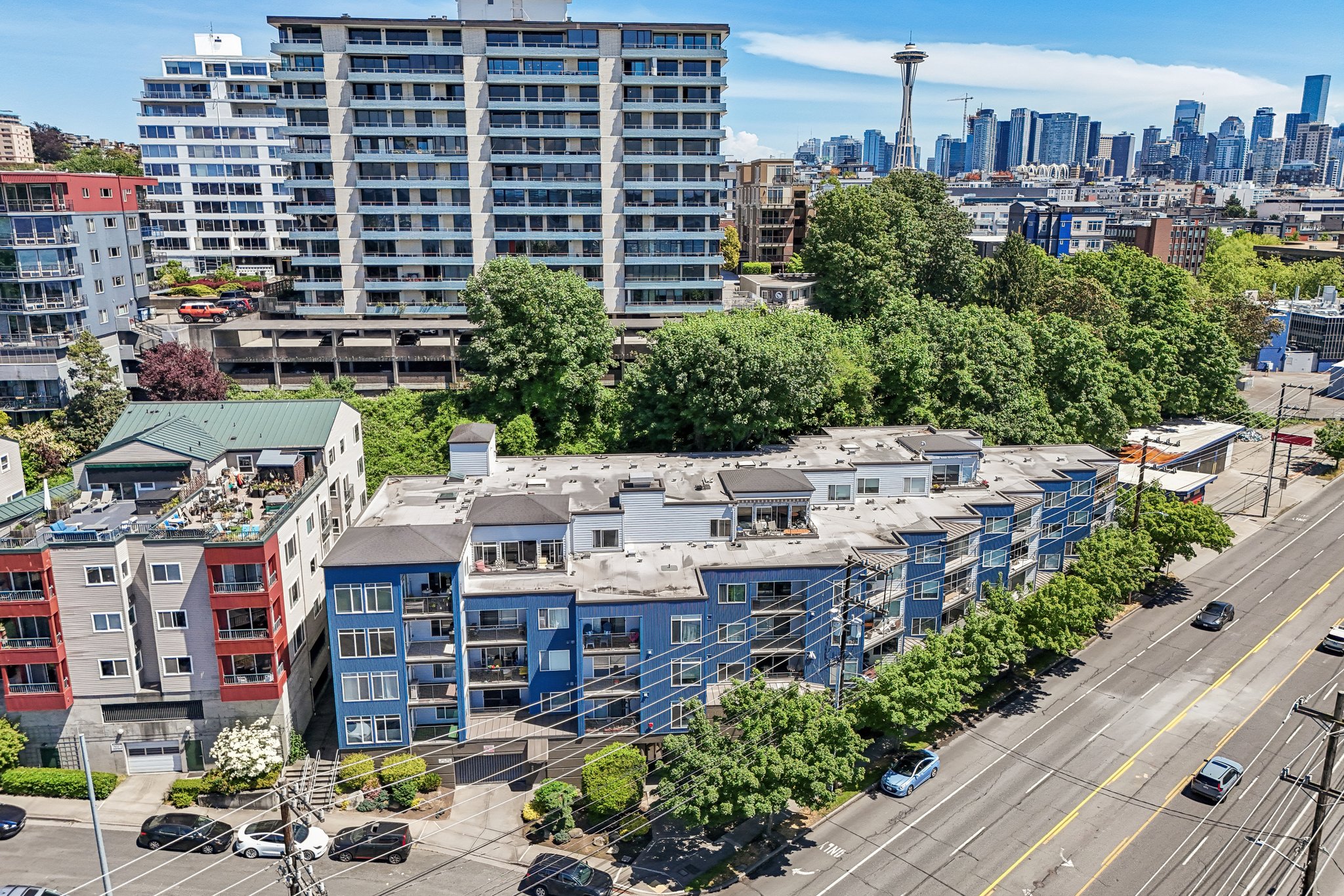 Elliott Ave W 405-S2905-003.jpg