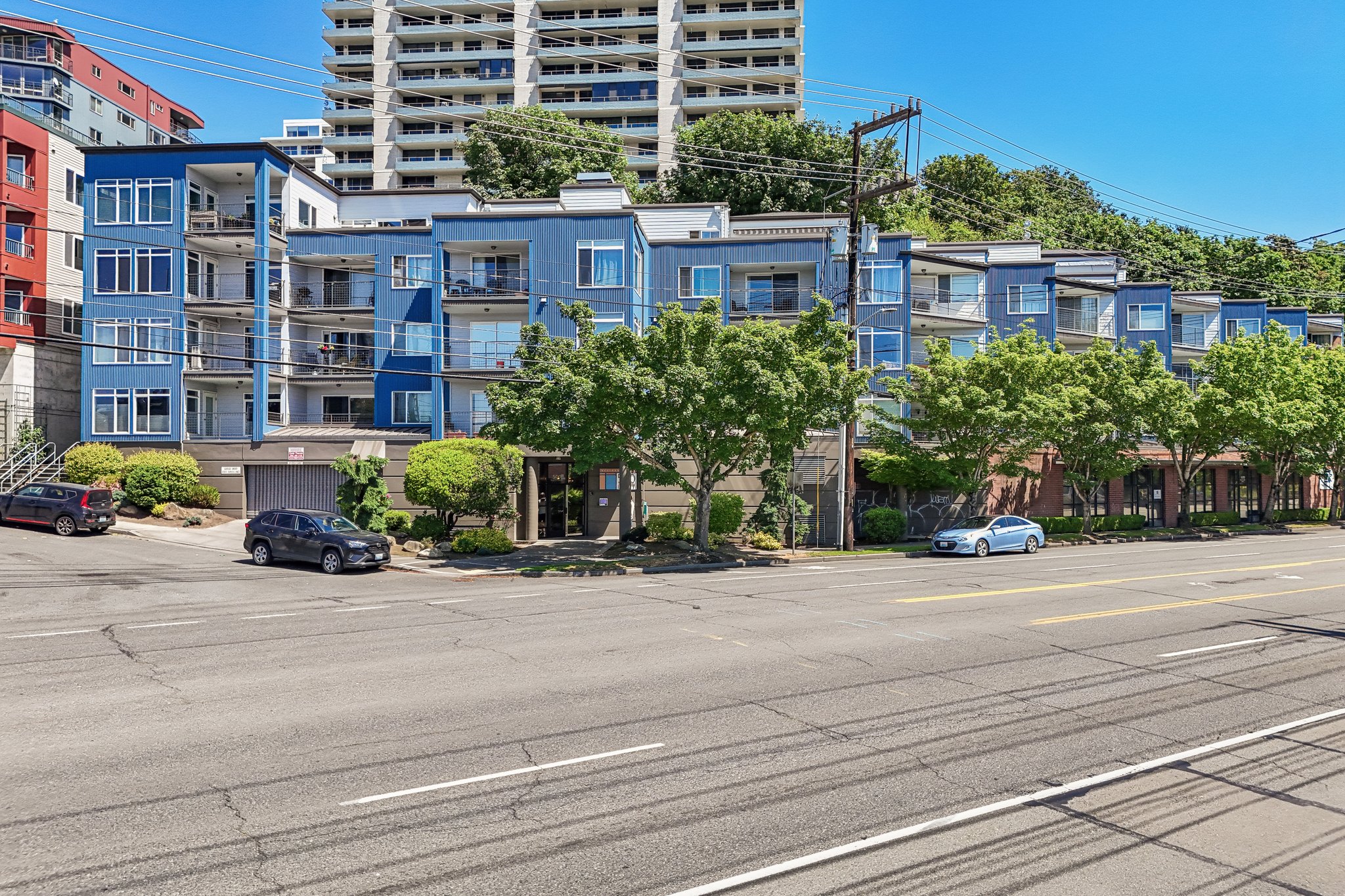 Elliott Ave W 405-S2905-011.jpg