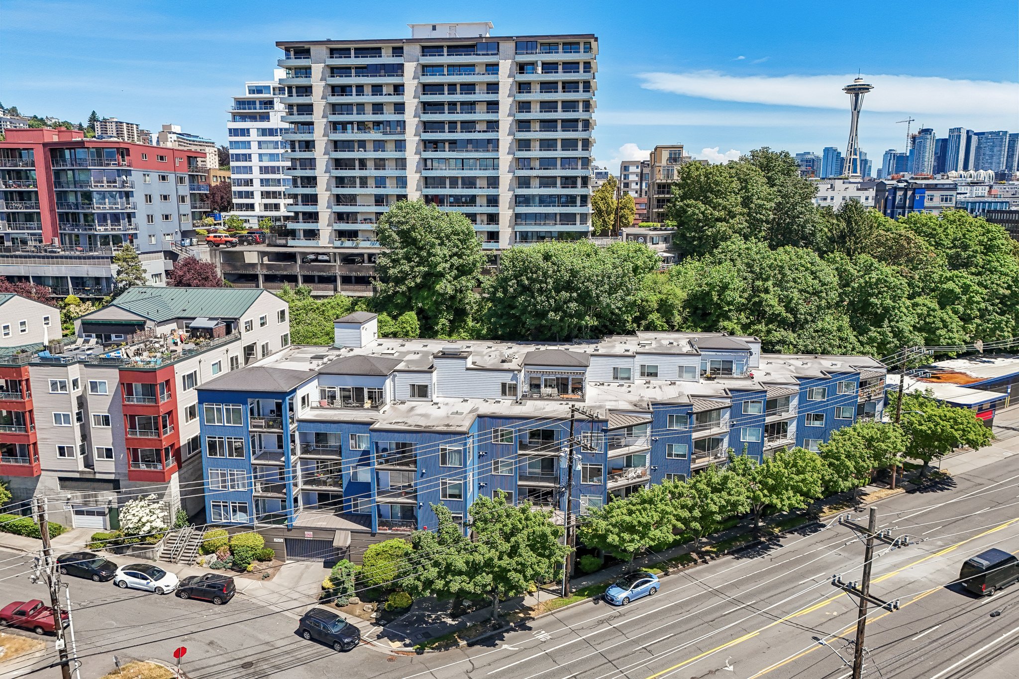 Elliott Ave W 405-S2905-012.jpg