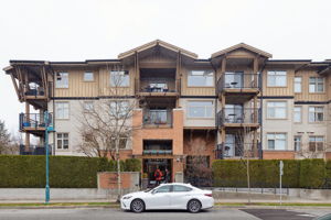  Photo 0