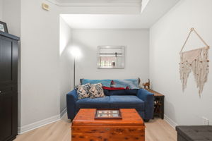 Enclosed Versatile Den
