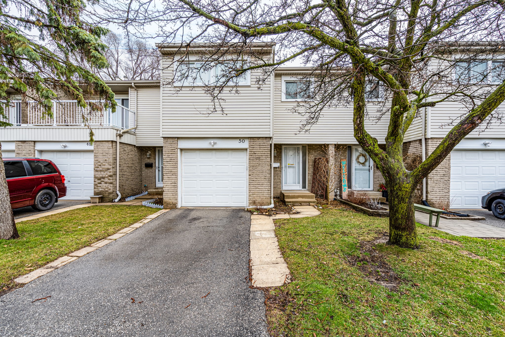 500 Osgoode Dr 50, London, ON N6E 2G9 Walkthru Media