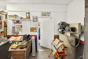  Photo 45