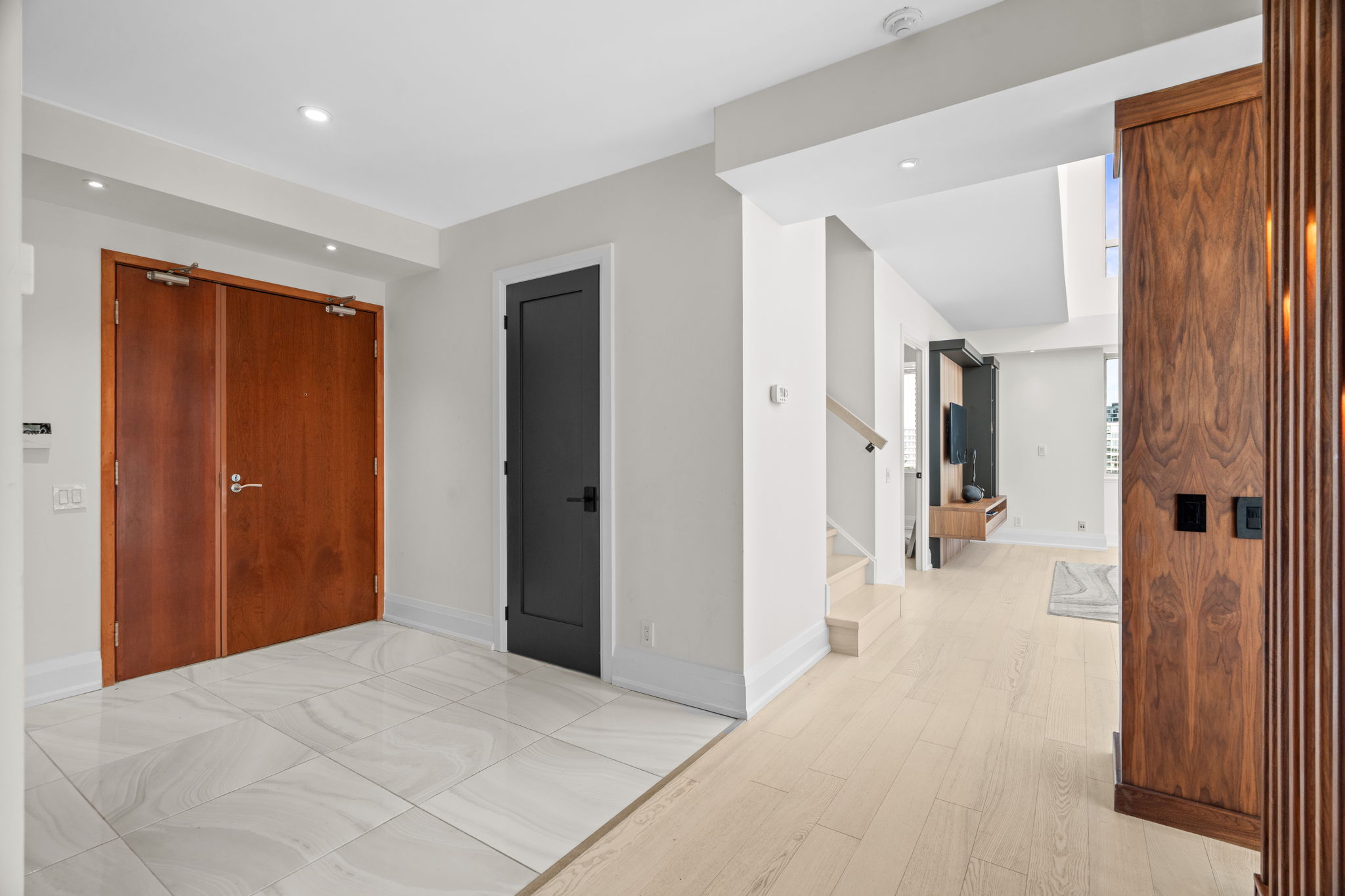 500 Queens Quay W Unit PH1005W Toronto, ON M5V 3K8