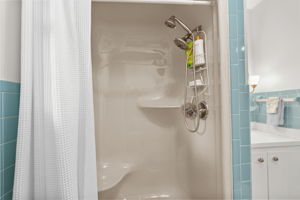  Photo 45
