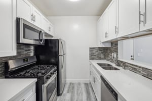 S Catalina St-007.jpg