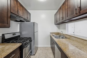 S Catalina St-008.jpg