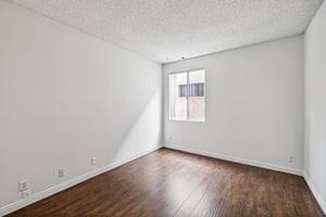 S Catalina St-014.jpg