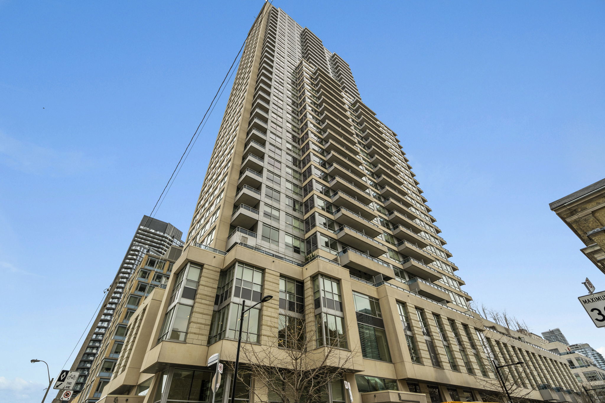 500 Sherbourne St 1011 Toronto, ON M4X 1L1
