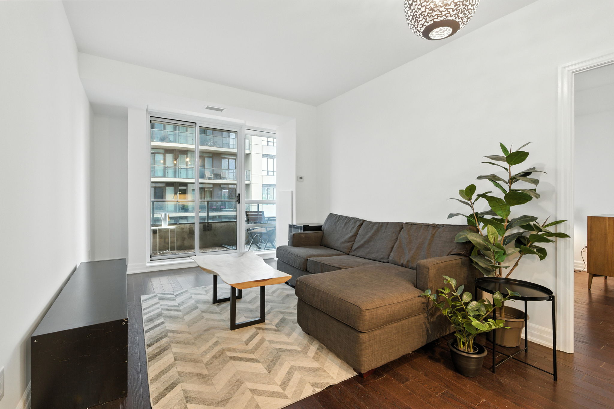 Toronto property showcase — delivered property photograph 4
